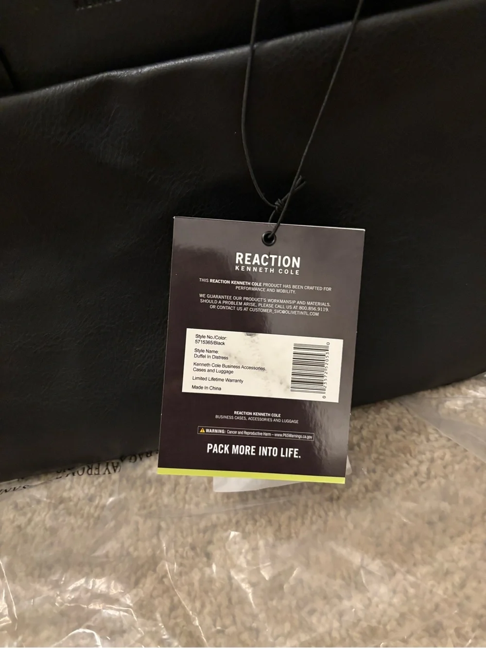 Kenneth Cole Reaction “Port Stanley”Leather Duffle Bag